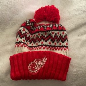 NWOT Red Wings Beanie